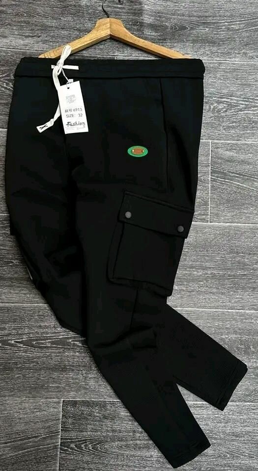 Pantalon cargo noir élégant