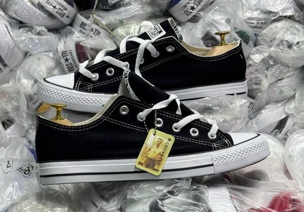 Chaussures basses en toile