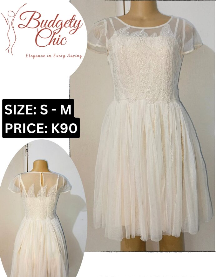 Chic women's dress color white  size: s-m