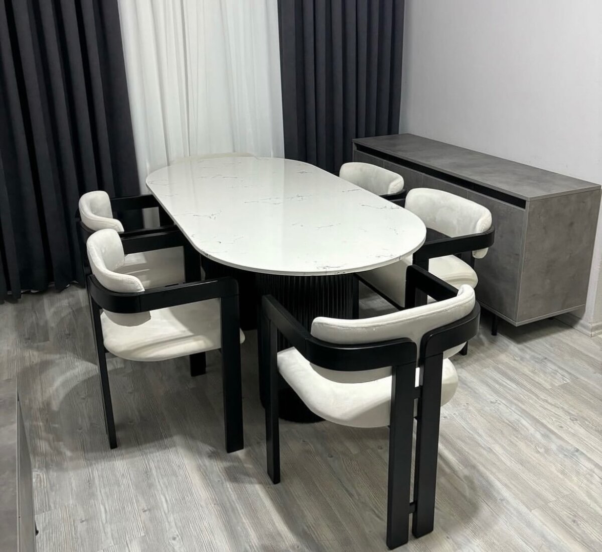 Table à manger moderne 6 places