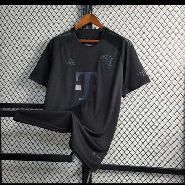 Maillot de football noir Adidas