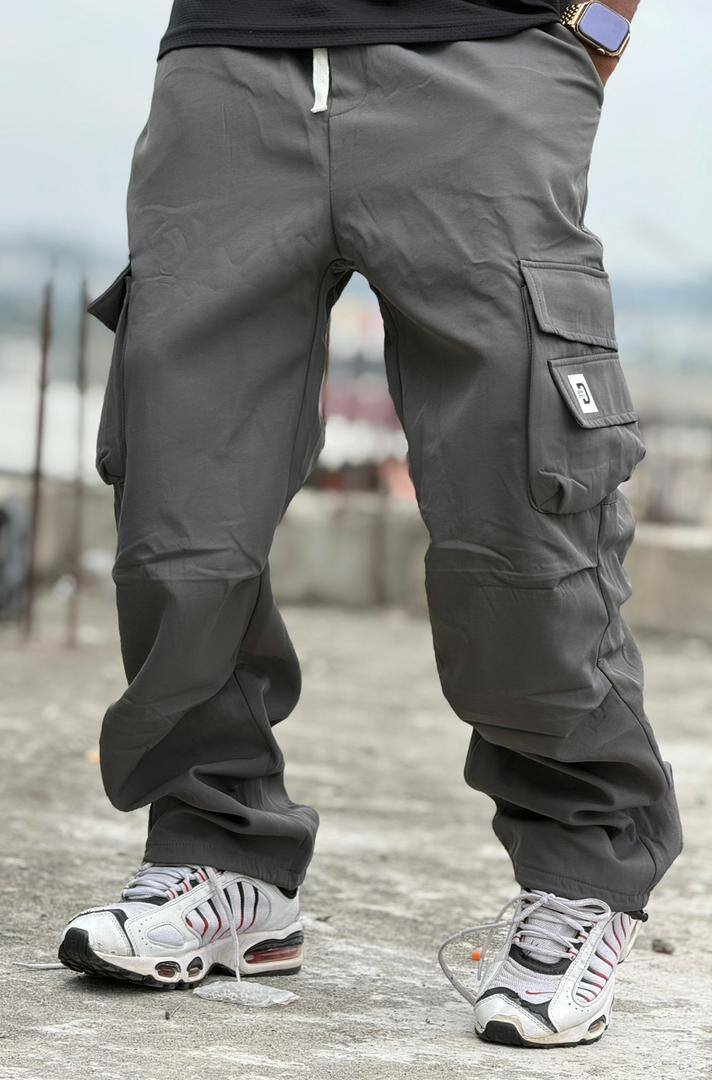 Pantalon cargo homme moderne
