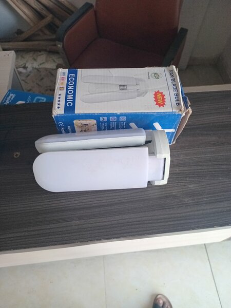 Lampe LED Pliante Économique