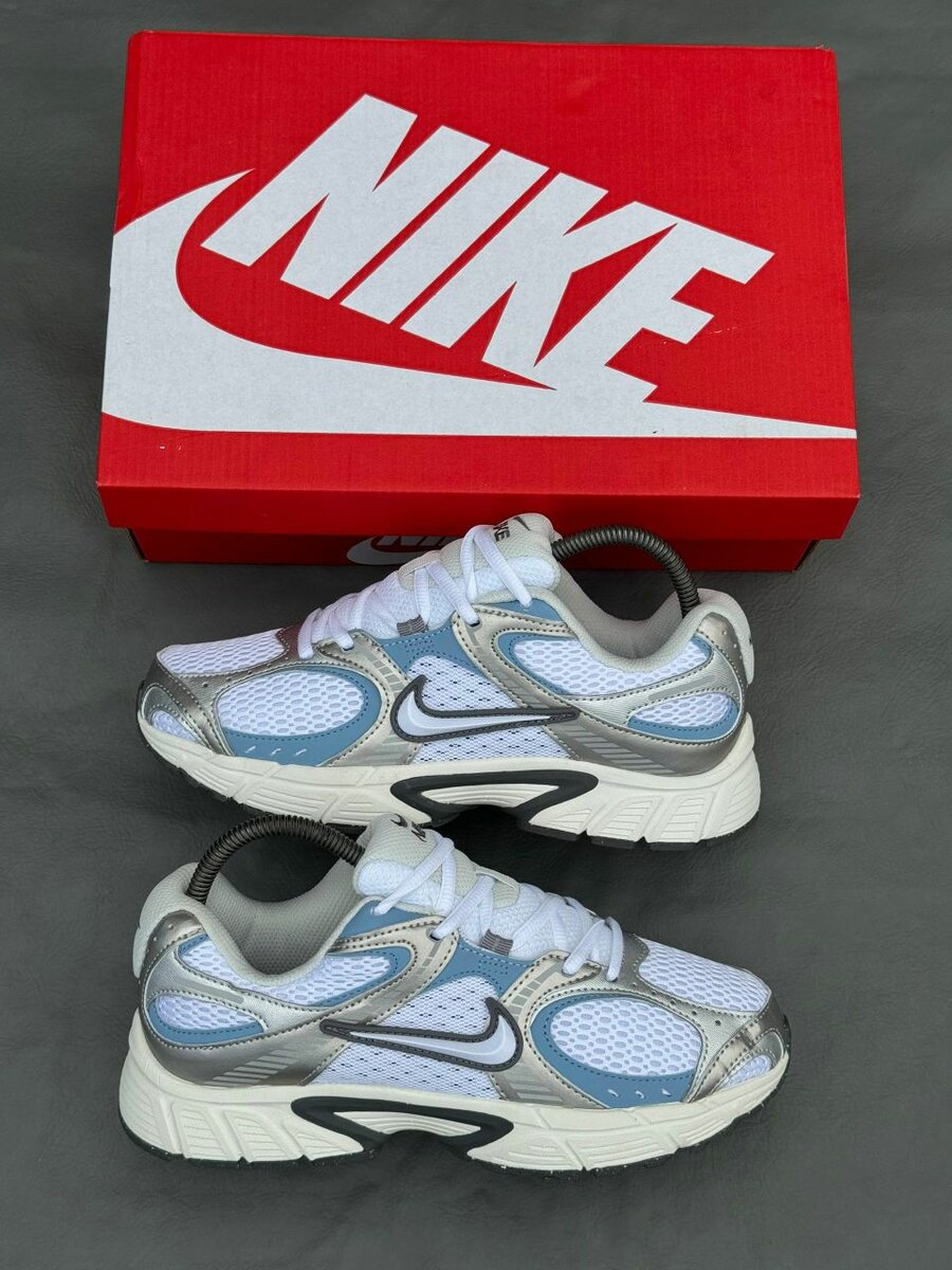Nike v5 RNR
