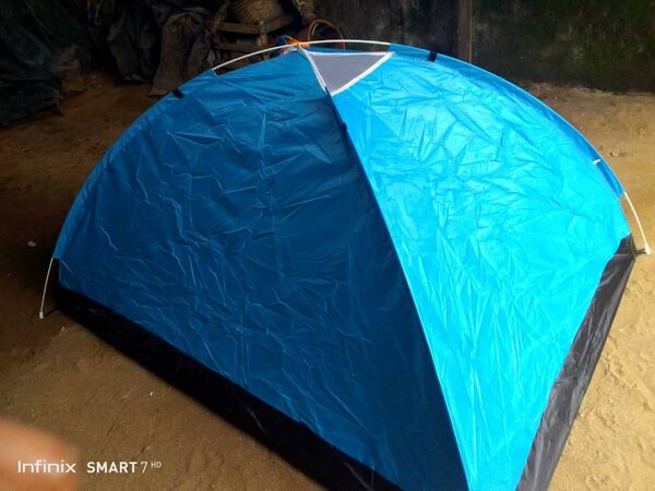 Tente de Camping Bleu
