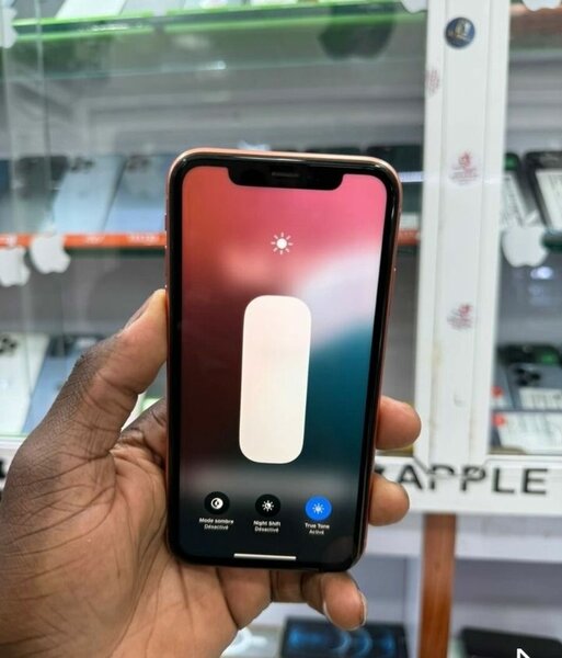 Smartphone Apple Rouge