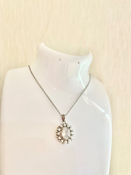 Ladies Necklace