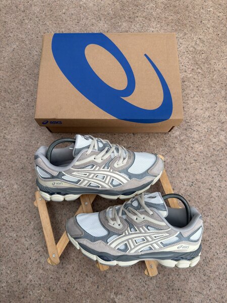 Chaussures de course Asics