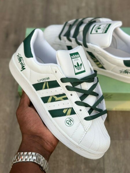 Adidas Superstar x Stüssy blanc vert