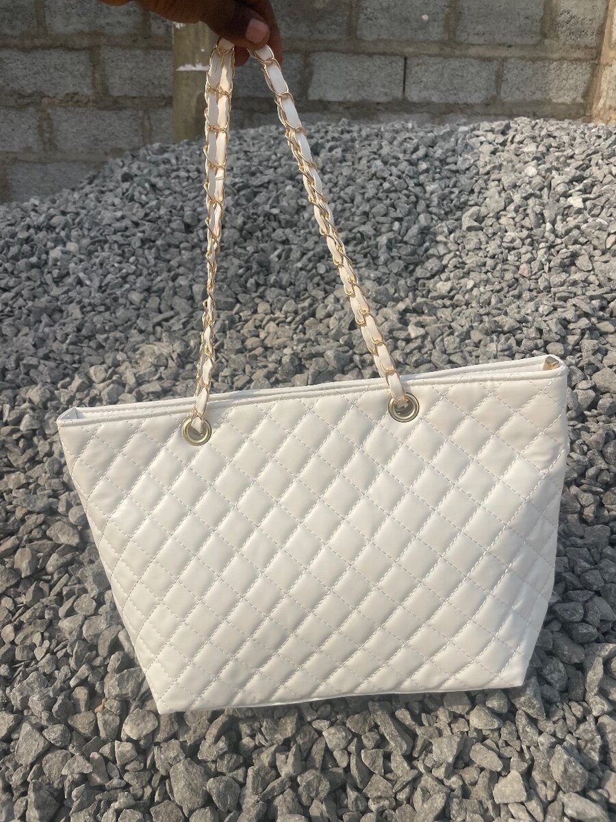 Chanel bag (big)