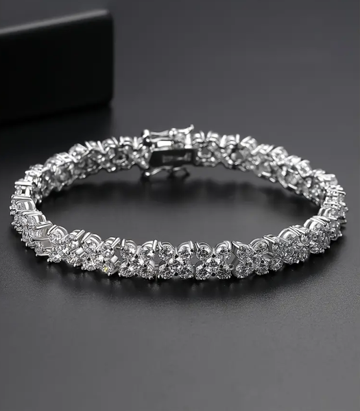 Full Shiny zirconia Inlaid Bracelet Elegant Luxury Style