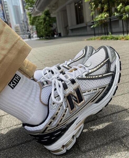 NEW BALANCE
