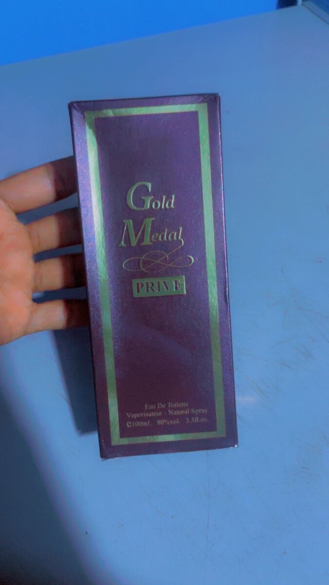 Gold Medal Prive Eau de Toilette