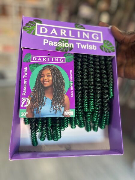 Passion Twist (short)