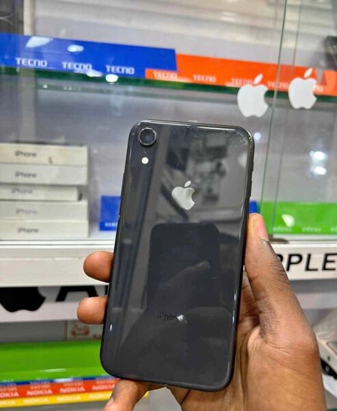 iPhone XR 64 Go Noir