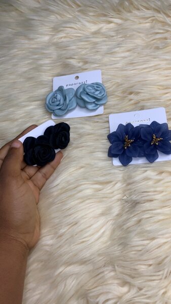 Set de pinces à cheveux fleuries