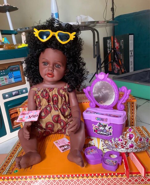 Poupée style VIP avec accessoires