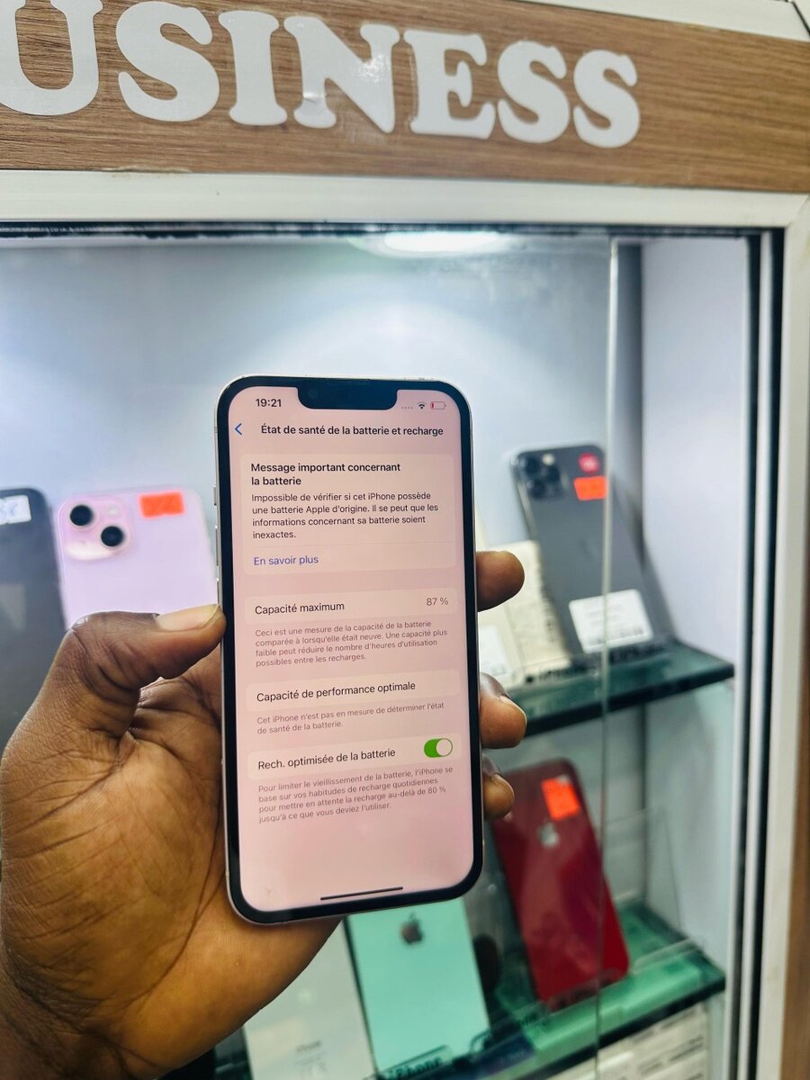 13 simple 128giga écran et bat