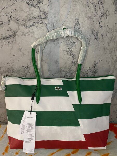 Sac à main coloré élégant