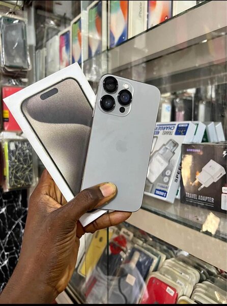 iPhone XR 2024