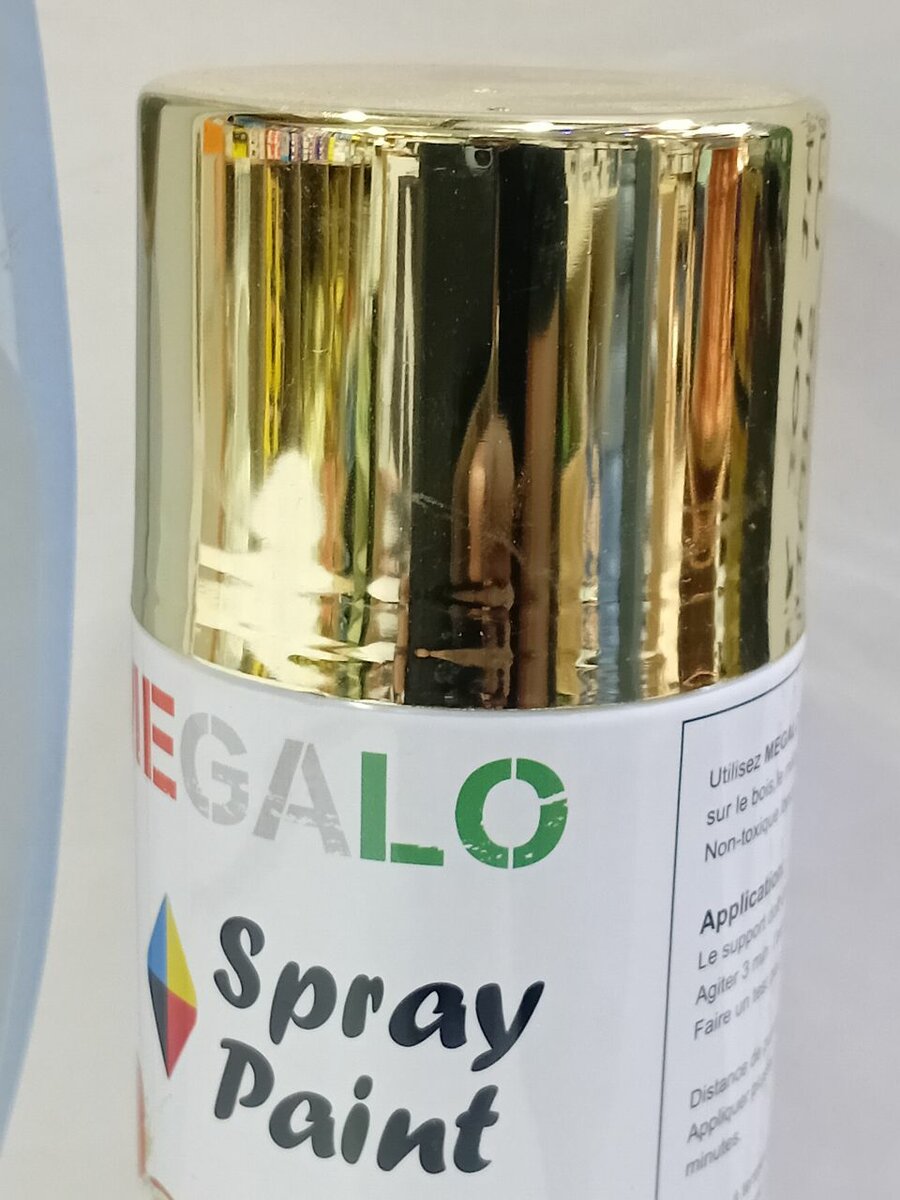 Peinture aérosol brillante en or