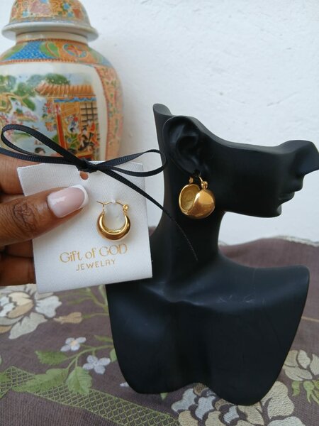 Boucles créoles élégantes