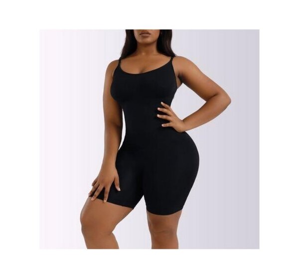 Body gainant femme 3D