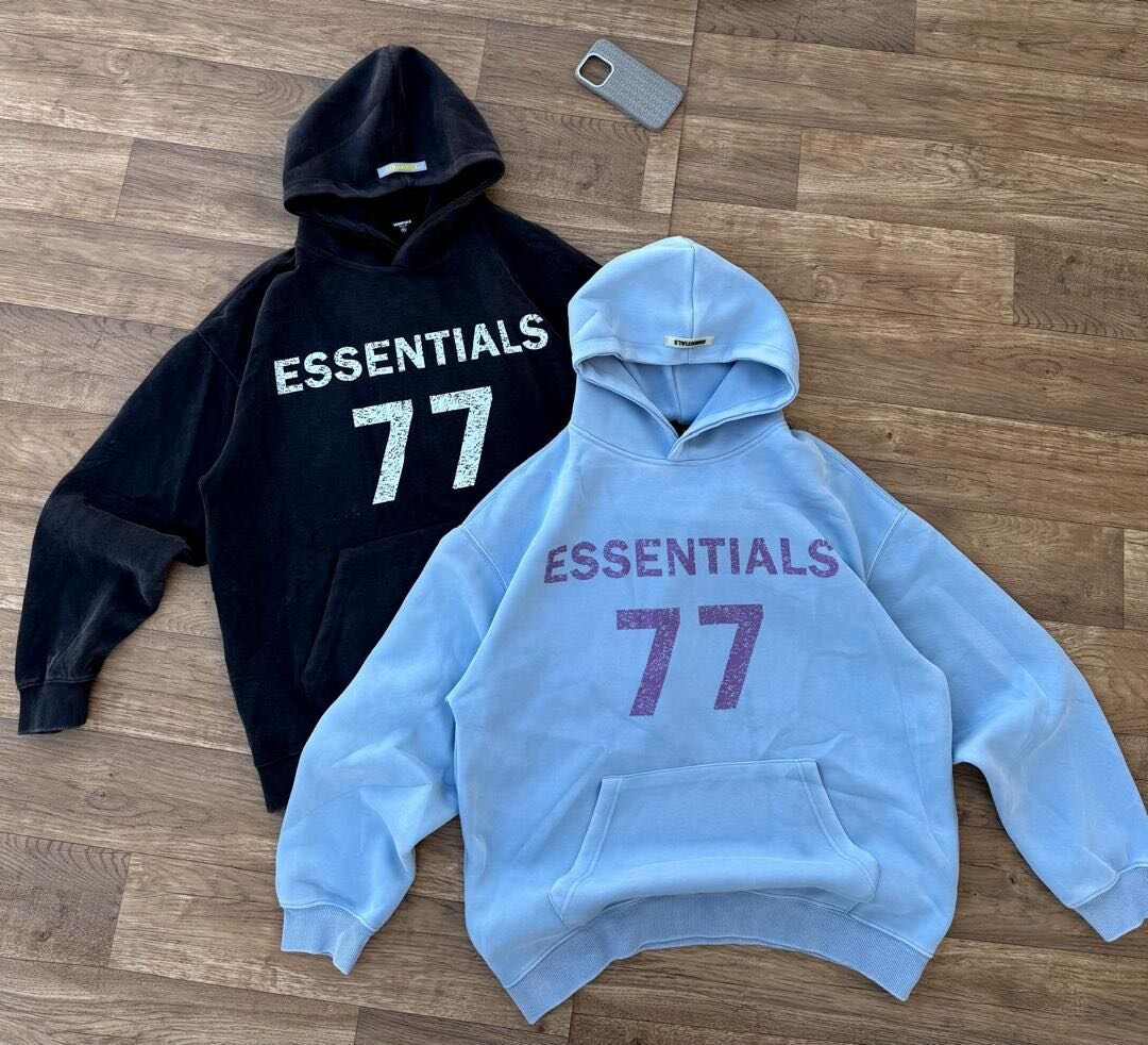 UNISEX ESSENTIALS HOODIES