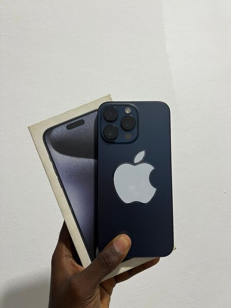 iPhone 15 Pro Max 128 Go