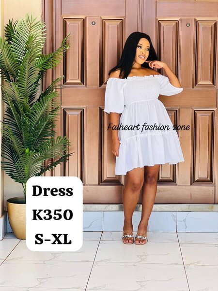 Women's white dress Sizes: S,M,L,XL