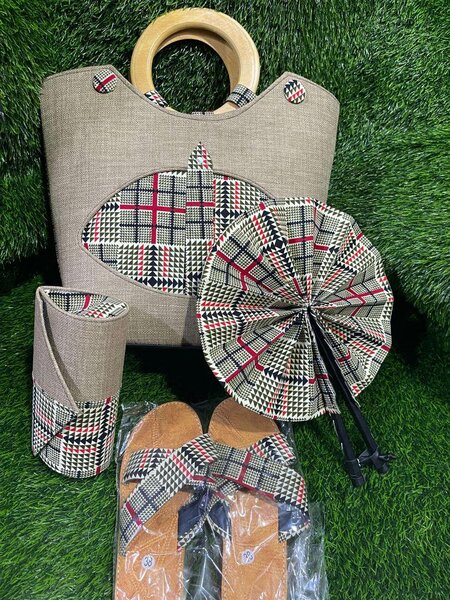 Set d'Accessoires Élégants