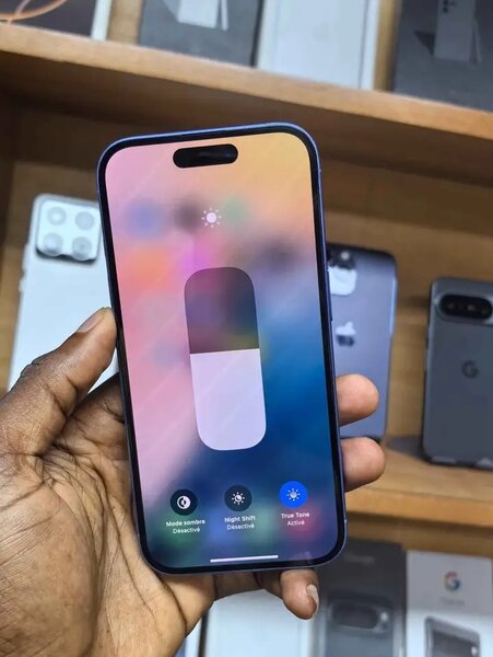 iPhone 16 - 128Go Bleu