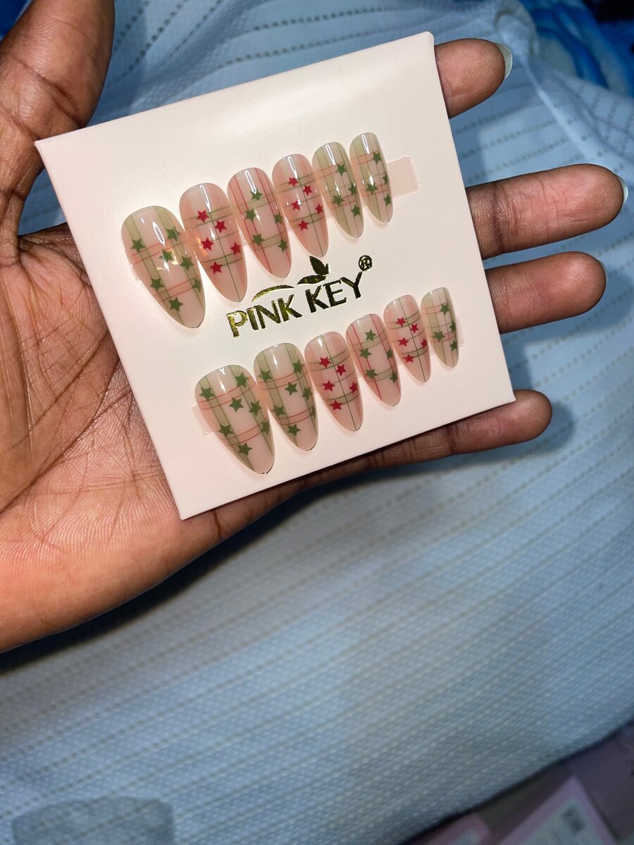 Ongles Press-On Festifs Pink Key