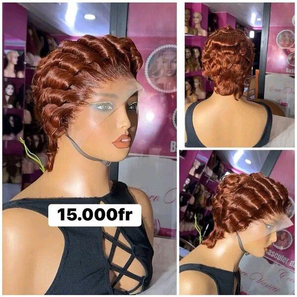 Perruque courte ondulée