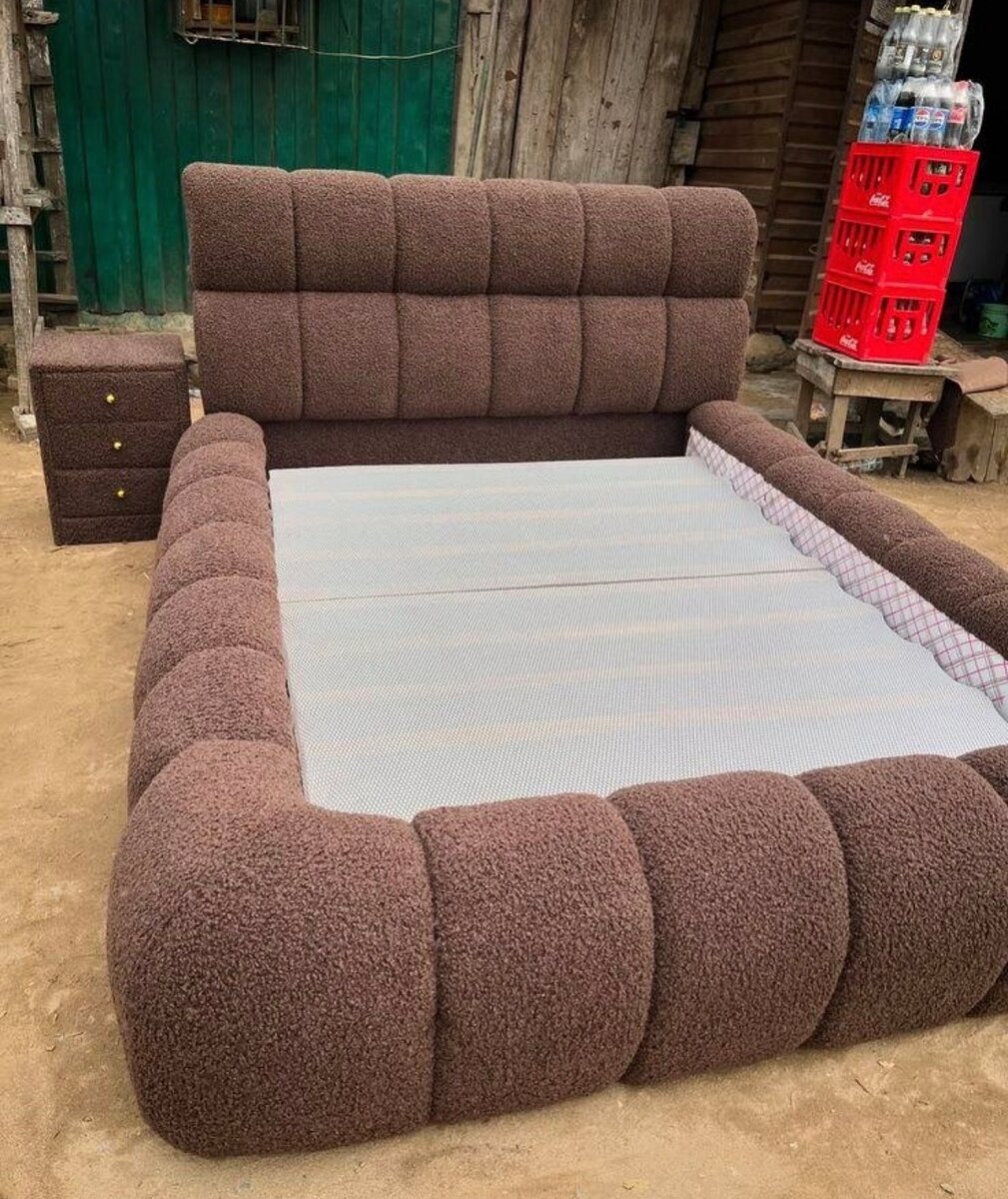 Lit double moelleux marron