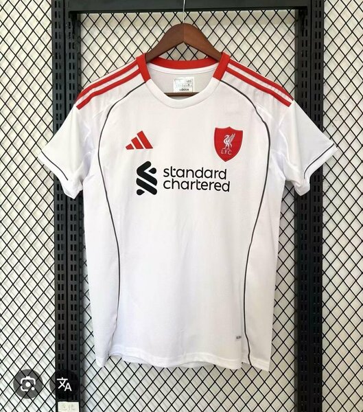 Maillots de football Adidas