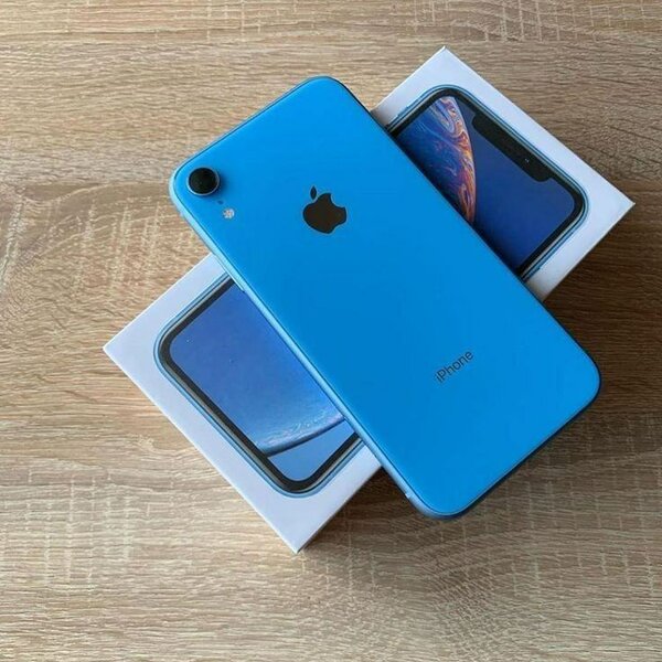 iPhone XR bleu débloqué