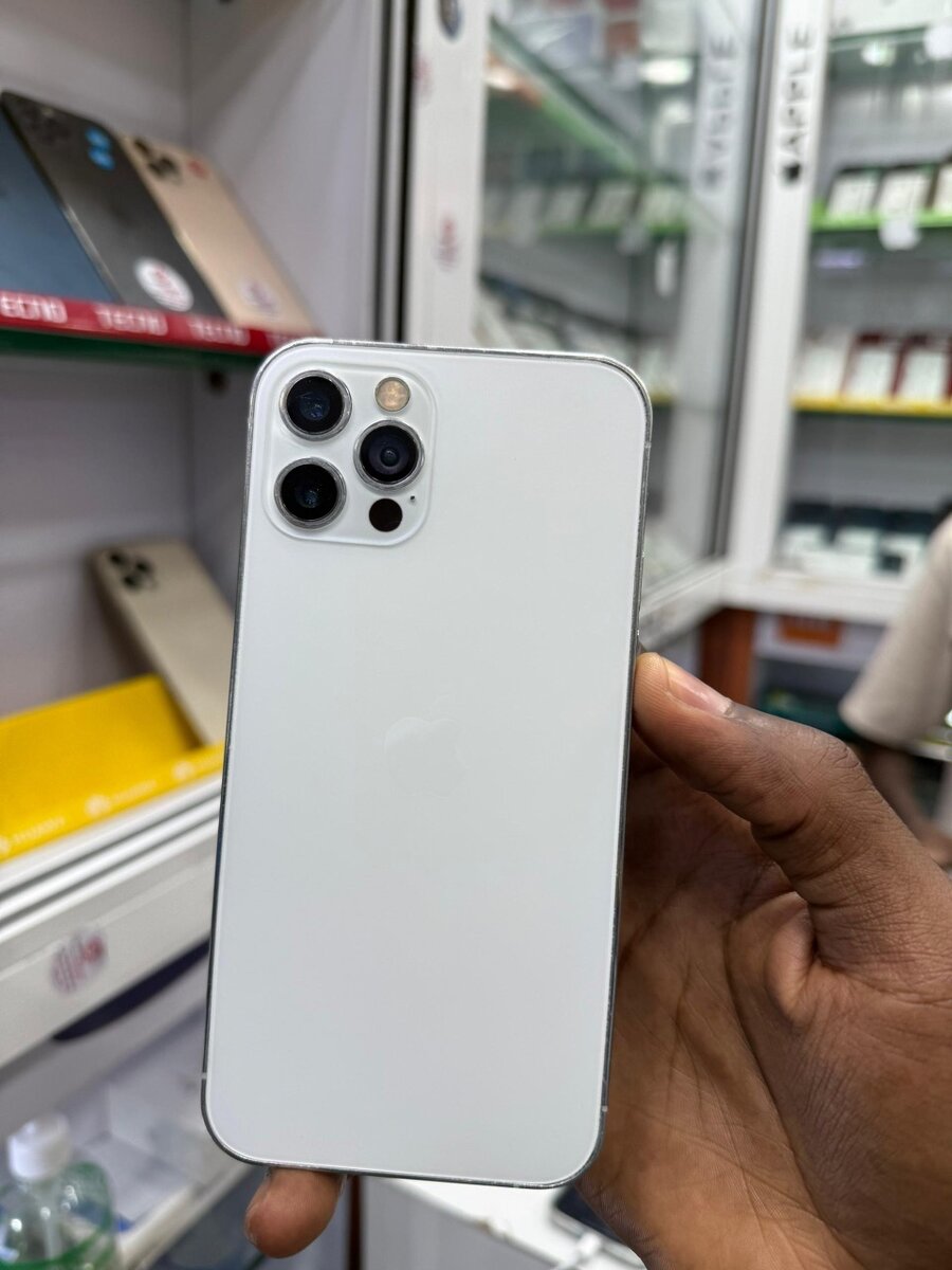 iPhone 12pro 128Go tout passe