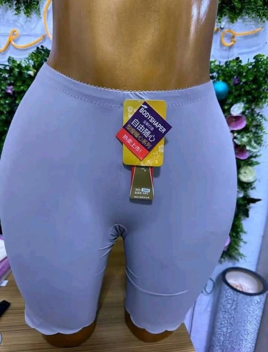 Short sculptant taille haute femme