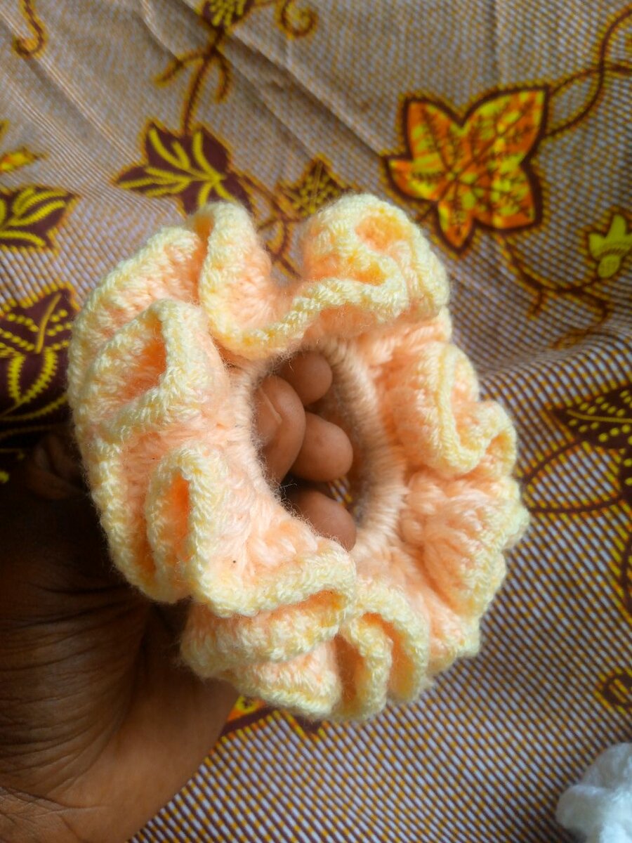 Chouchou en laine crochetée