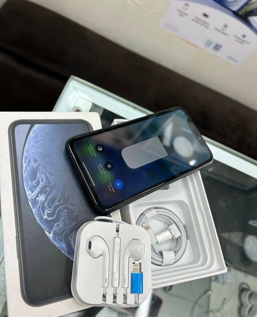 Smartphone avec accessoires