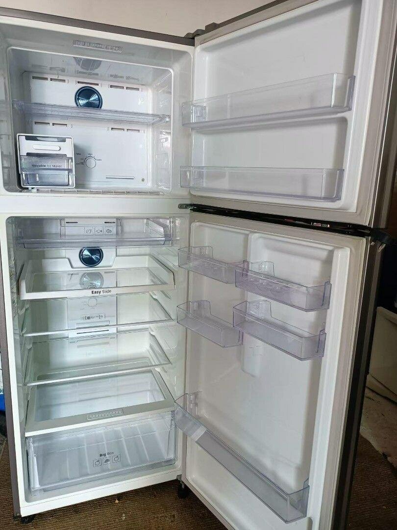 RT31 Samsung Refrigerator