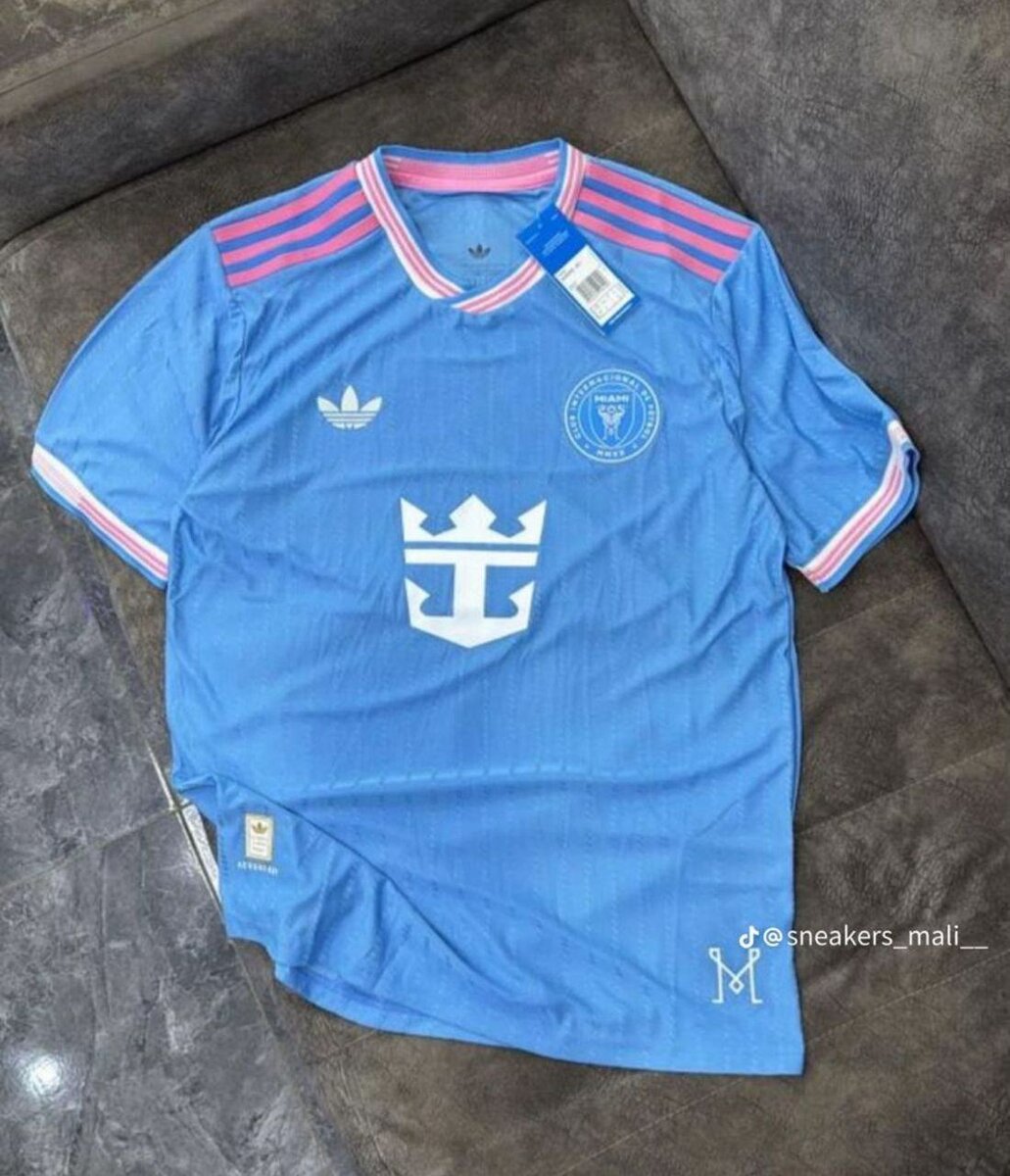 Maillot de football tendance