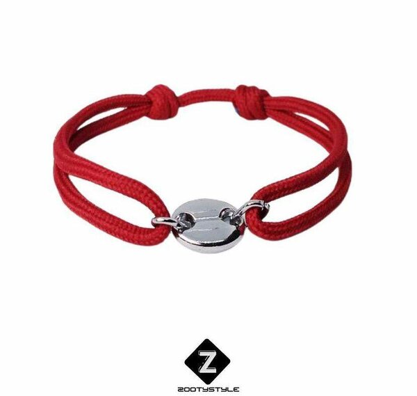 Bracelet corde rouge élégant