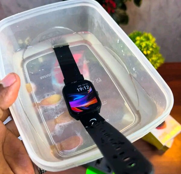 Oraimo watch 5 lite 2.01"