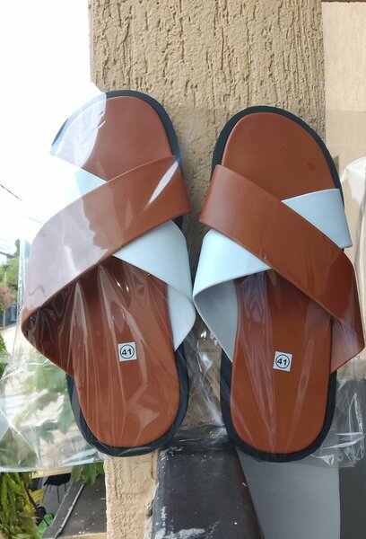 Sandales Croisées Élégantes