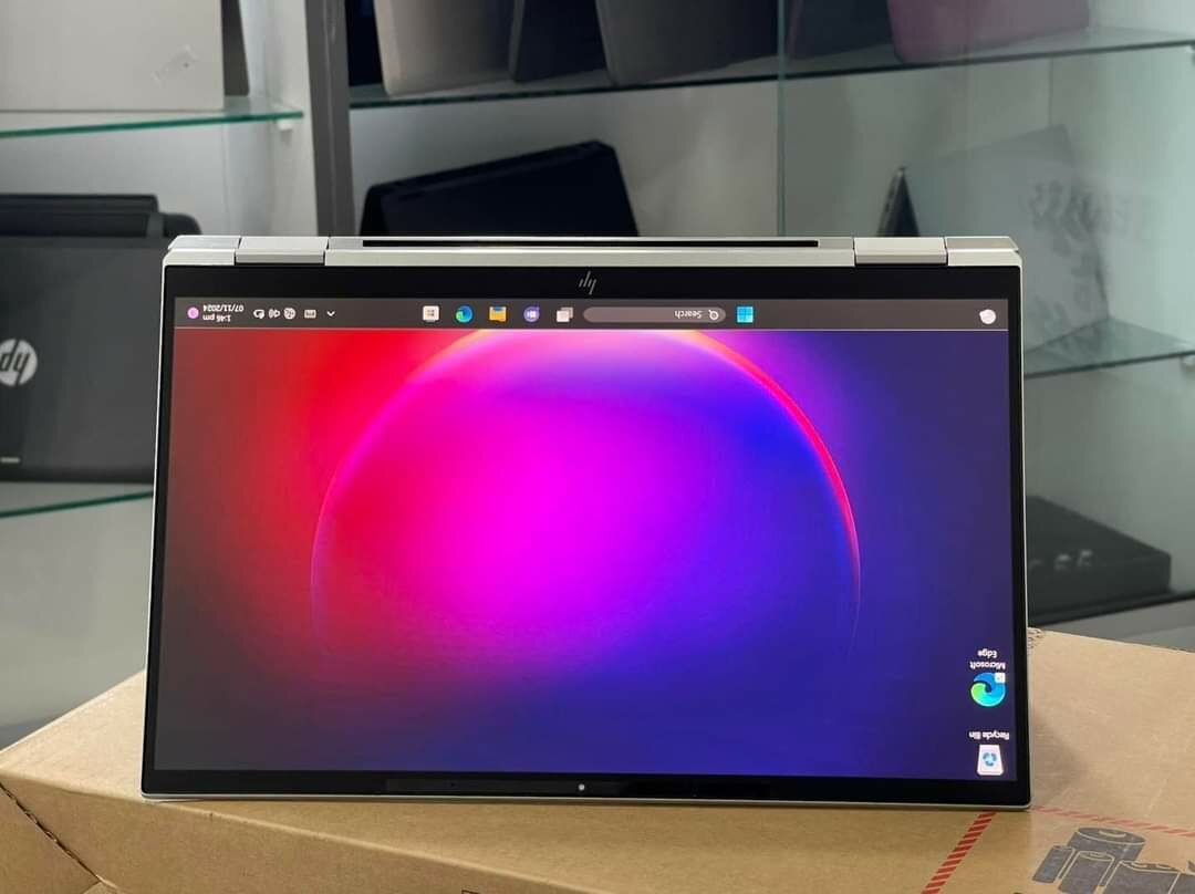 HP EliteBook 1030 G8 x360 convertible