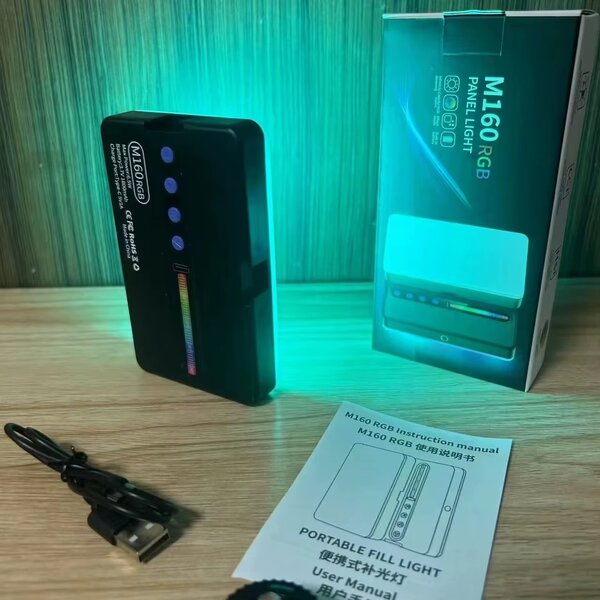 Lumière LED Portable M160 RGB