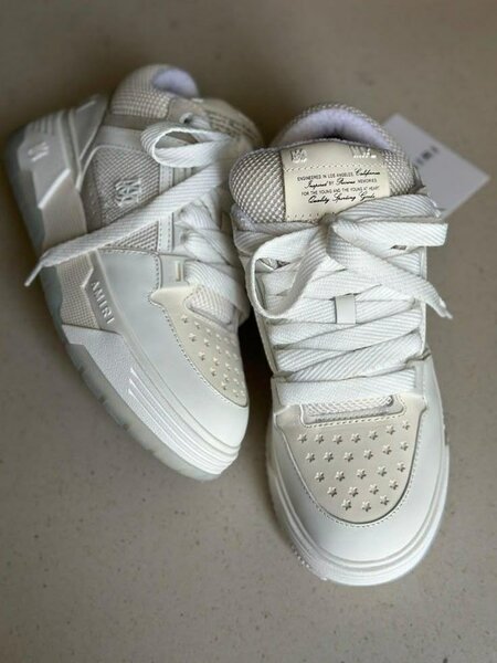 Baskets en strass élégantes