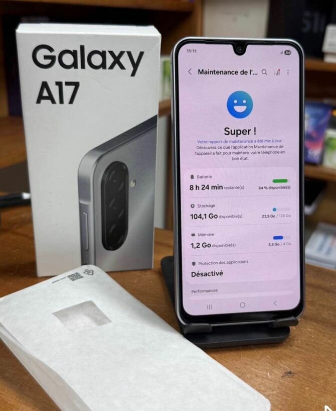 Samsung Galaxy A17 Silver